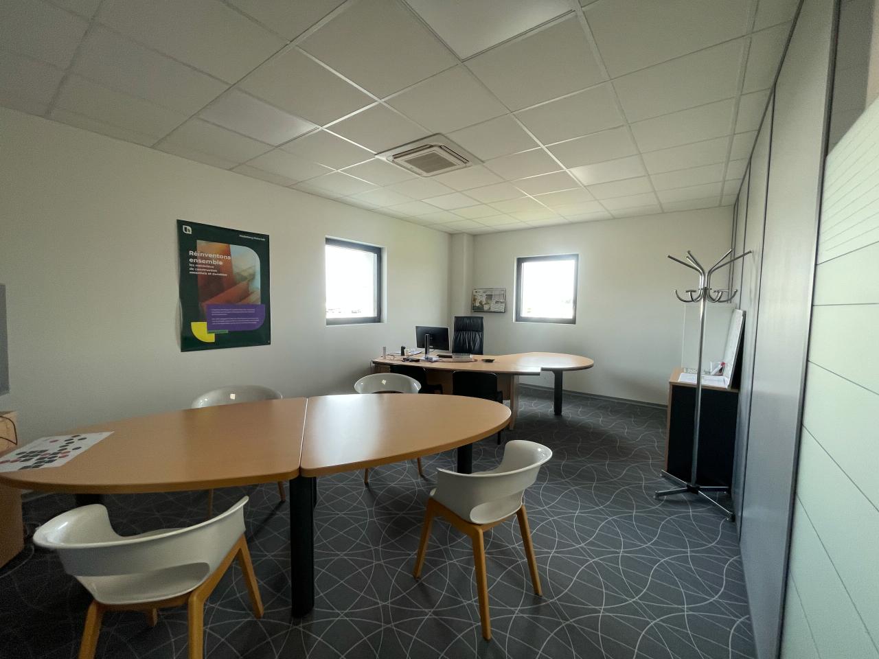 Bureau Saint-Jean-le-Blanc 421m² Location bureau Saint-Jean-le-Blanc Loiret OLBUR2530399 0